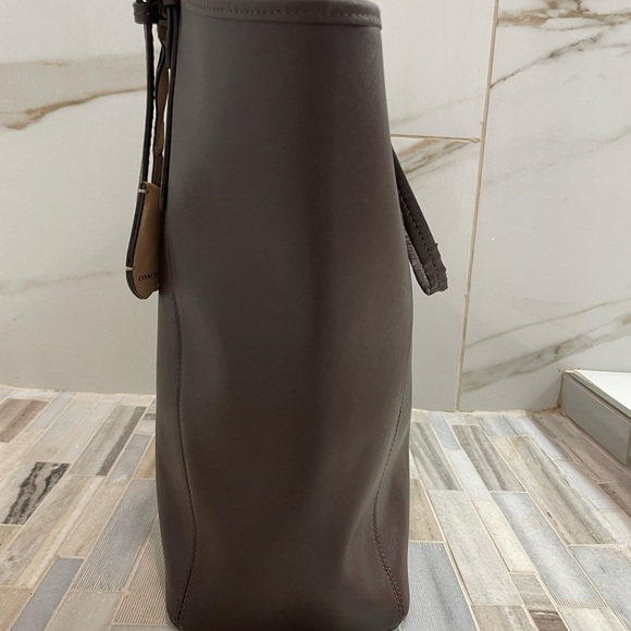 Coach  Brown Classic Leather Tote - Picture 9 of 16